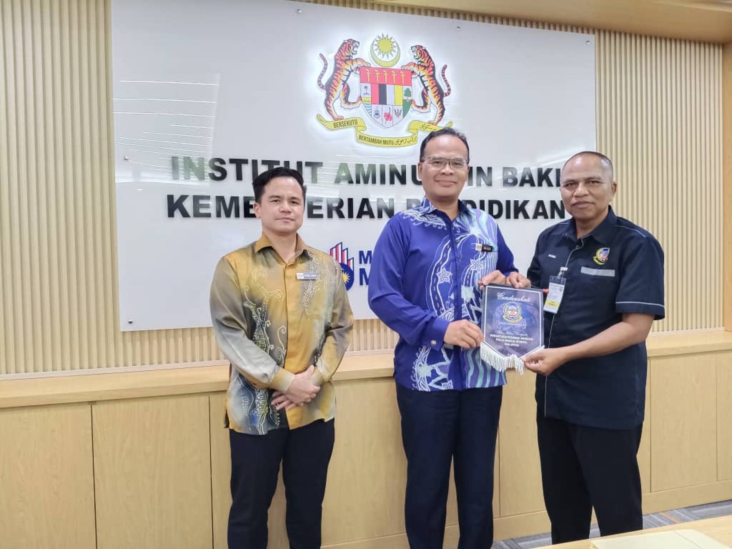 Kunjung Hormat dari Persatuan Pegawai Rendah Polis Kontinjen Negeri Sembilan