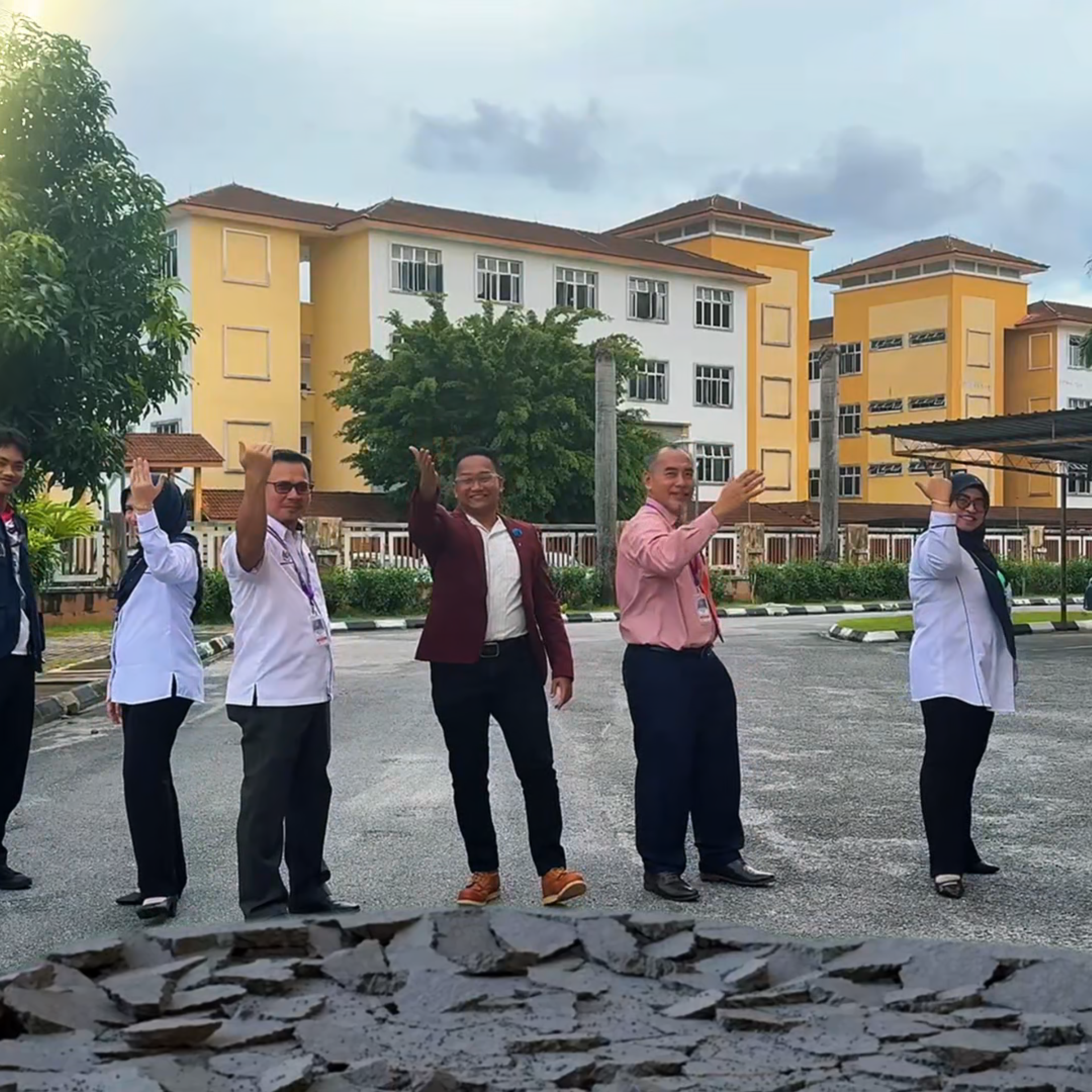 Simposium Madani Pemimpin Jauhari Sekolah Terintang