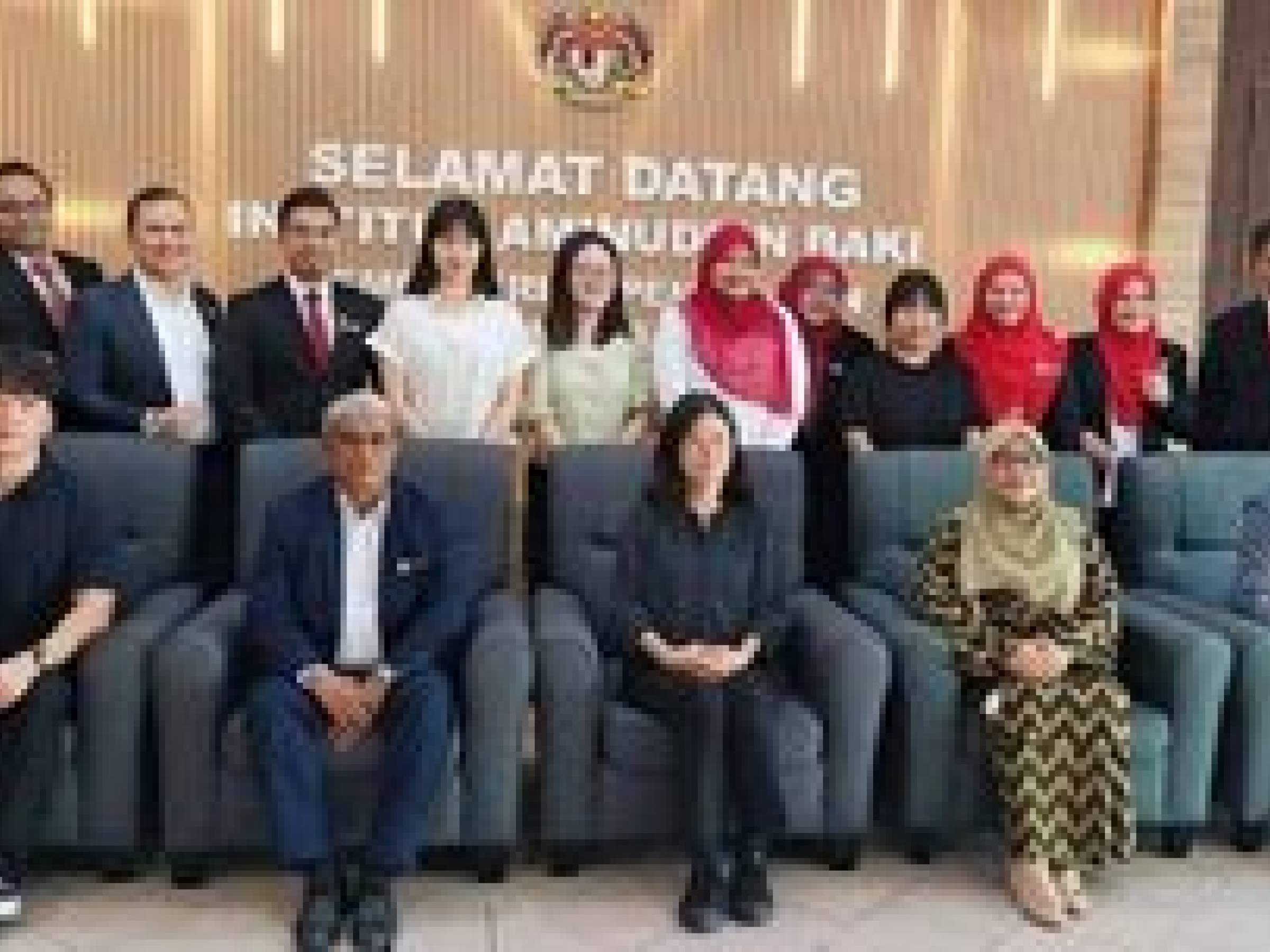 Global Knowledge Exchange: IAB Welcomes Delegation from NHI, South Korea (3  December 2025)