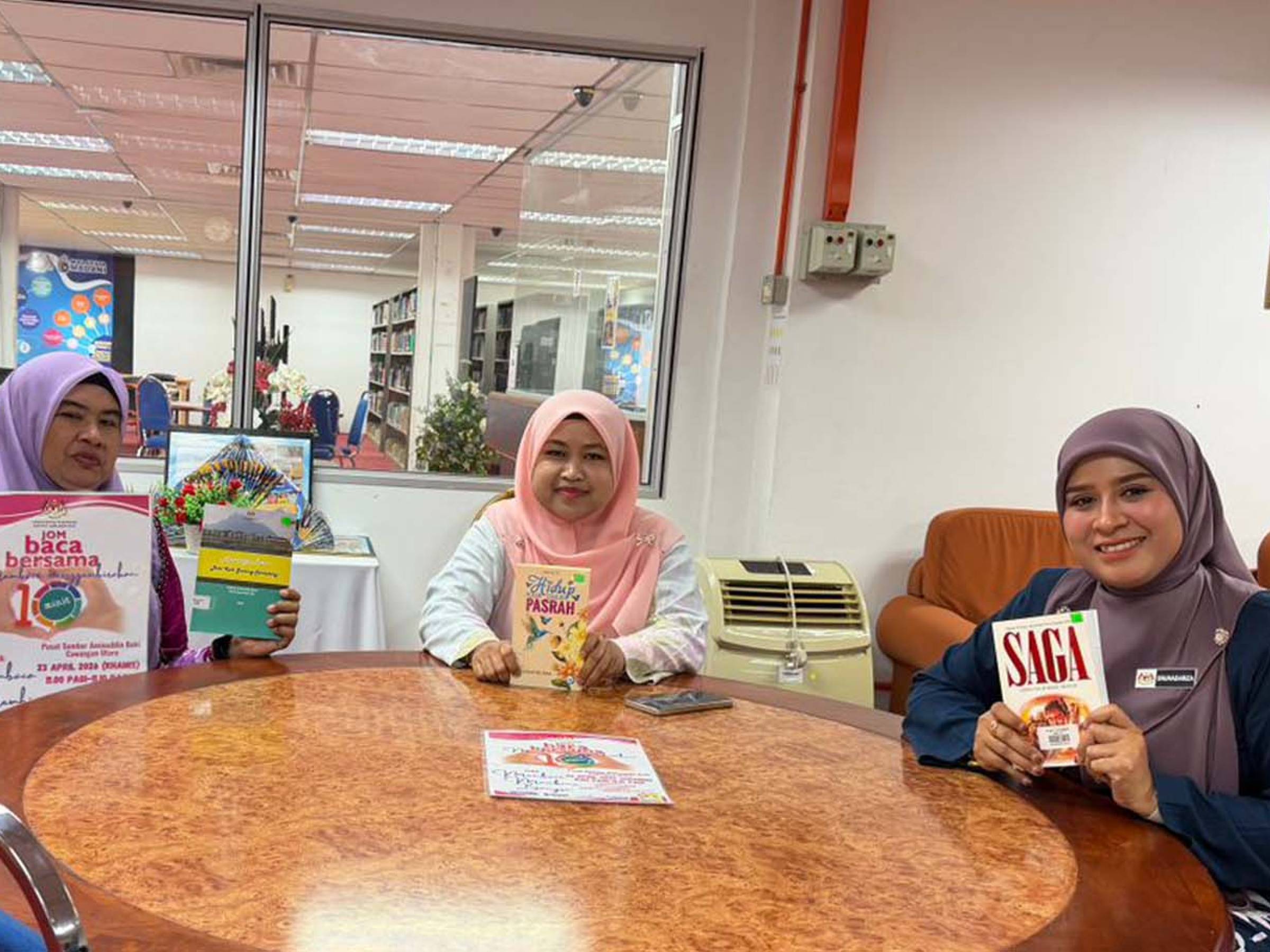 Program Jom Baca Bersama 10 Minit 