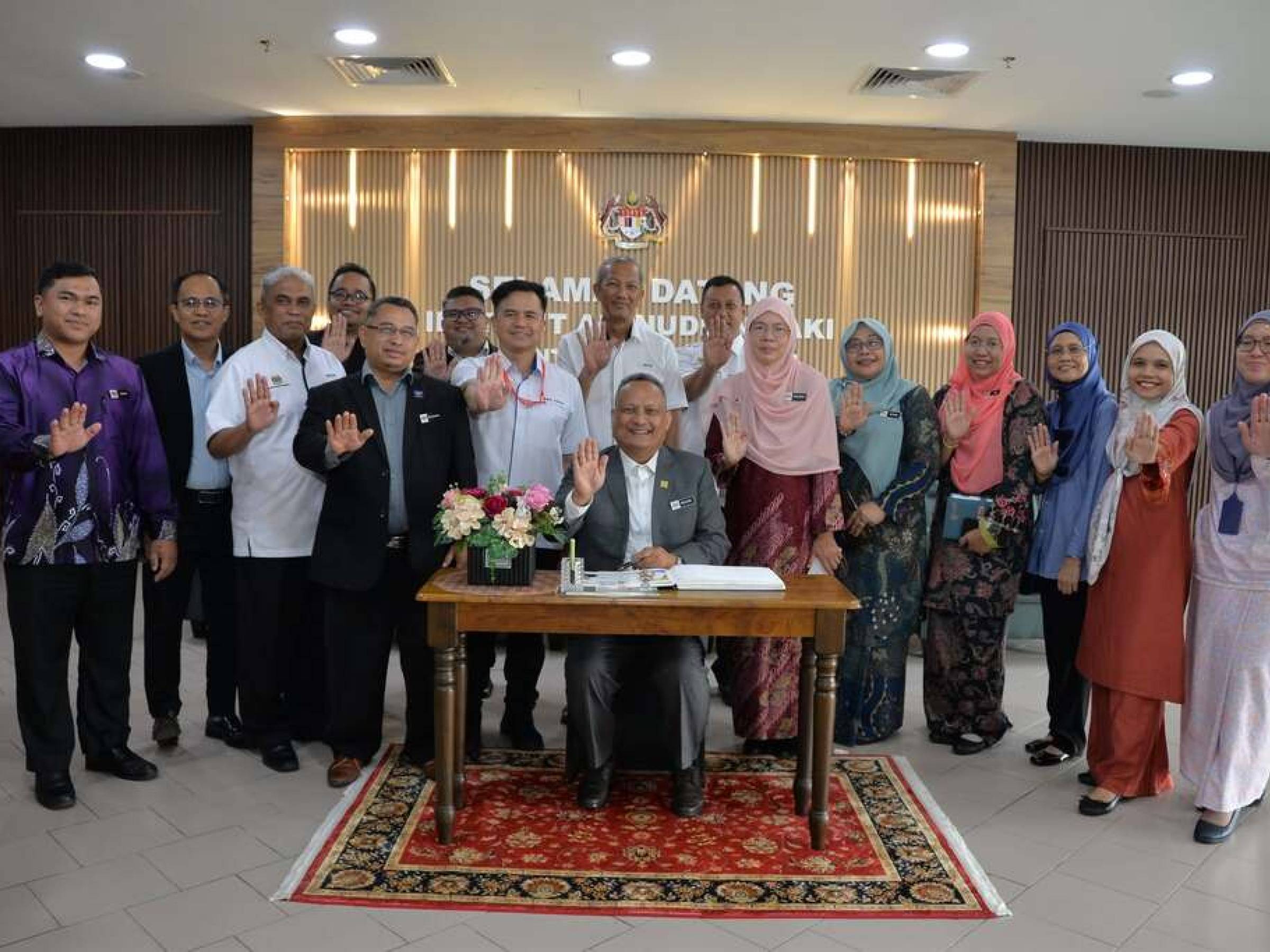 Sekitar Aktiviti: Lapor Diri Pengarah Baharu Institut Aminuddin Baki (IAB)